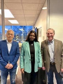 Professor 托马斯·罗西, Maame Yaa Boakye '20, and Professor Zhaodan黄